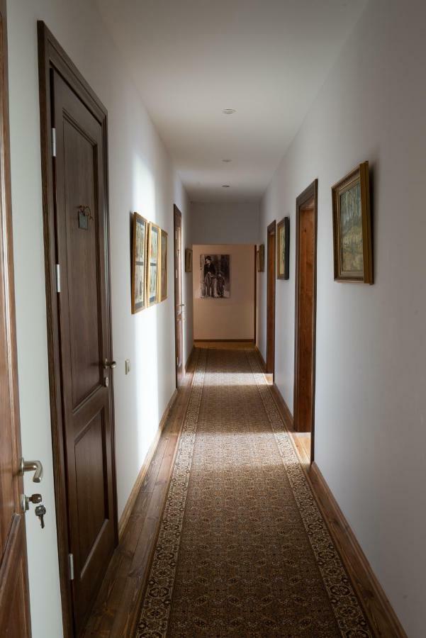 Bear Manor Lacu Muizina Apartment Pāle Exterior foto
